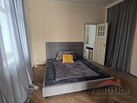 Pronájem velkého bytu 3+1, 139m2, s terasou, zahradou a parkováním, Opava, ul. Gudrichova - 20260319_101005.jpg