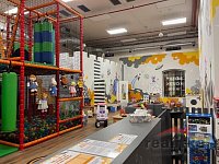Pronájem kancelářských prostor 144 m2, Opava, obchodní dům Breda & WEINSTEIN - Dětský koutek2.jpg