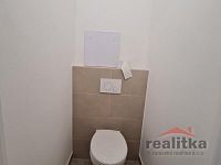 Pronájem bytu 1+1 s balkonem na Ratibořské ul. v Opavě - 20260401_092137.jpg