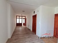 Pronájem bytu 3+kk na Ostrožné ul. v Opavě - 20260402_114055.jpg