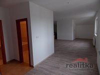 Pronájem bytu 3+kk na Ostrožné ul. v Opavě - DSCN0087.JPG