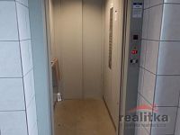 Pronájem bytu 3+kk na Ostrožné ul. v Opavě - DSCN0092.JPG