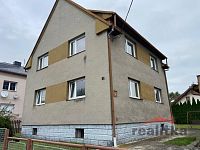 Prodej dvougeneračního domu se dvěma byty 3+kk, garáží a zahradou – Malé Hoštice, Opava