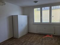 Pronájem hezkého bytu 1+1, 37m2, Opava, ul. Liptovská - 20260422_165141.jpg