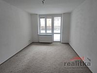 Pronájem bytu 2+1, 62m2, s balkónem, Opava, ul. Hrnčířská - 20260402_101519.jpg