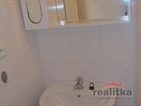 Pronájem bytu 1+kk, 39m2, s balkónem, Opava, ul. Kasárenská - P6081375.JPG