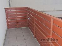 Pronájem bytu 1+kk, 39m2, s balkónem, Opava, ul. Kasárenská - P6081378.JPG