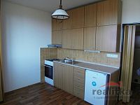 Pronájem bytu 1+1, 37m2, s lodžií, Opava ul. Holasická