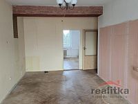 Prodej bytu 2+1s lodžií, 53m2, Krnov, ul. SPC C Pod Cvilínem - 20260114_100907.jpg