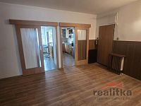 Pronájem velkého bytu 3+1, 108m2, s terasou 15m2, garážovým stáním, Opava, ul. Dostojevského - 20260409_111038.jpg