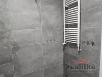 Pronájem velkého bytu 3+1, 108m2, s terasou 15m2, garážovým stáním, Opava, ul. Dostojevského - 20260409_111146.jpg