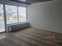 Pronájem velkého bytu 3+1, 108m2, s terasou 15m2, garážovým stáním, Opava, ul. Dostojevského - 20260409_111342.jpg
