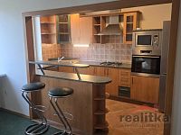 Pronájem velkého bytu 3+1, 108m2, s terasou 15m2, garážovým stáním, Opava, ul. Dostojevského