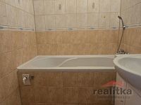 Pronájem hezkého bytu 2+1, 52m2, s lodžií, Opava, ul. Holasická - 20260408_105923.jpg