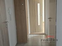 Pronájem hezkého bytu 2+1, 52m2, s lodžií, Opava, ul. Holasická - 20260408_110014.jpg