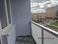 Pronájem hezkého bytu 2+1, 52m2, s lodžií, Opava, ul. Holasická - 20260408_110103.jpg