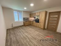 Pronájem bytu 2+kk 35 m2, Opava, ul. Těšínská - IMG_3671.jpg