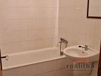 Pronájem bytu 1+kk v Opavě - 20231019_141530.jpg