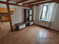 Pronájem bytu 1+kk v Opavě - 20260415_110029.jpg