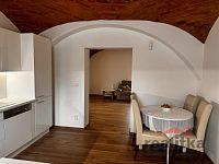 Pronájem luxusního bytu 3+1, Jaselská, Opava - 737C9740-1D9B-4FCB-8A7D-EA0E4B0272FE.JPG