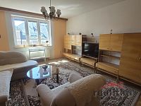 Prodej bytu 2+1, 51m2 s balkónem a zahradou, Opava, ul. třída Spojenců - 20260418_133828.jpg