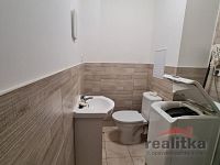 Pronájem bytu 1+kk, 22 m², ul. Slámova, Opava - Předměstí - 20260429_170842.jpg