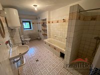 Prodej rodinného domu na samotě s velkým pozemkem, Podlesí, Dolní Životice, okres Opava - IMG_4571.jpeg