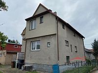 Prodej rodinného domu 2x 3+kk, se zahradou a garáží, obec Opava – Malé Hoštice - IMG_3022-1.jpg