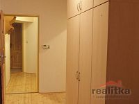 Pronájem zařízeného bytu 2+kk, 50m2, Opava, ul. třída Spojenců - P2210059.JPG