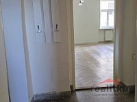 Pronájem bytu 1+1, 60m2 v centru města, ulice U Fortny, Opava - 20260526_162636.jpg