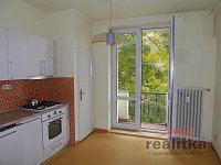 Pronájem velkého bytu 2+1 s terasou, balkónem a parkovacím místem Opava, ul. Praskova - 17.jpg