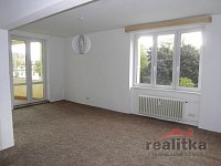 Pronájem velkého bytu 2+1 s terasou, balkónem a parkovacím místem Opava, ul. Praskova - 18.jpg