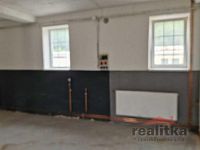 Pronájem výrobního, skladovacího prostoru 200m2, ul. Žižkova, Hradec nad Moravicí - IMG-20260608-WA0005.jpg