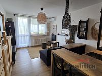 Pronájem zařízeného bytu 1+kk s lodžií, Opava, ul. Antonína Sovy - 20260618_150103.jpg