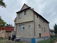 Prodej dvougeneračního domu se dvěma byty 3+kk, garáží a zahradou – Malé Hoštice, Opava - IMG_3022.jpg