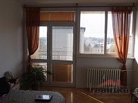 Pronájem hezkého bytu 1+1, 37m2 s velkou lodžií, Opava, ul. Holasická - PB051366.JPG