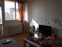 Pronájem hezkého bytu 1+1, 37m2 s velkou lodžií, Opava, ul. Holasická - PB051368.JPG
