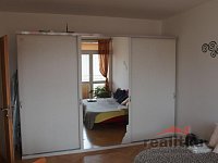 Pronájem hezkého bytu 1+1, 37m2 s velkou lodžií, Opava, ul. Holasická - PB051375.JPG
