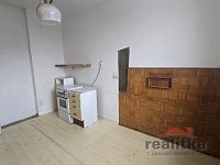 Prodej bytu 4+1, 93m2, se zahradou, Opava, ul. Dostojevského - 20260203_132853.jpg