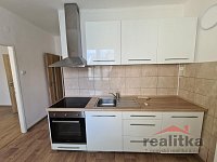 Pronájem hezkého bytu 2+1, 56m2 s balkónem a parkováním před domem, Opava, ul. Pekařská - 20240403_141449.jpg
