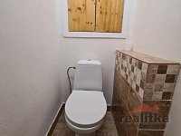 Pronájem hezkého bytu 2+1, 56m2 s balkónem a parkováním před domem, Opava, ul. Pekařská - 20240403_141742.jpg