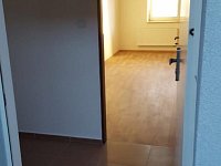 Pronájem bytu 1+kk,byt č.4, 28.října, Opava - 892B3087-37CD-48B4-BDCC-2B3713F5C98A.JPG