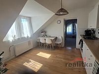 Pronájem bytu 2+1, 70m2 se zahradou a parkováním, Nové Sedlice, ul. Hlavní