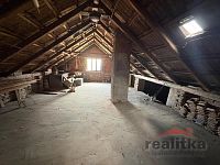 Chalupa s rozlehlým pozemkem 1 135 m² v klidné lokalitě Spálov – ideální pro rekreaci i trvalé bydlení - WhatsApp Image 2026-07-14 at 12.21.45 (16).jpeg