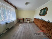 Chalupa s rozlehlým pozemkem 1 135 m² v klidné lokalitě Spálov – ideální pro rekreaci i trvalé bydlení - WhatsApp Image 2026-07-14 at 12.21.45 (3).jpeg