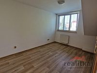 Pronájem rodinného domu v Kylešovicích (Opava) — komfortní bydlení v cihlové stavbě, k dispozici od 28. 7. 2026 - 20260714_091333.jpg