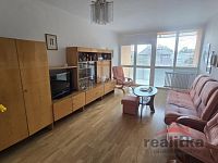 Pronájem bytu 2+1, 63m2 s velkou lodžií, Opava, ul. Holasická
