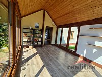Prodej rodinného domu se zimní zahradou a dvojgaráží, ve Zlatníkách, Opava - 20260806_103659.jpg