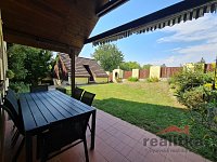 Prodej rodinného domu se zimní zahradou a dvojgaráží, ve Zlatníkách, Opava - 20260806_104811.jpg