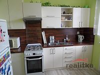 Pronájem bytu 2+1, 54m2, se zahradou a balkónem, Opava, ul. Pekařská